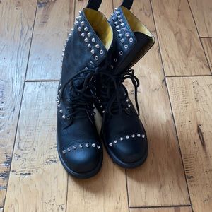 Rock and roll lace up boots